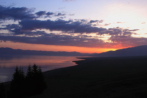 Morning sunshine - Lake Sailimu, Xinjiang, China