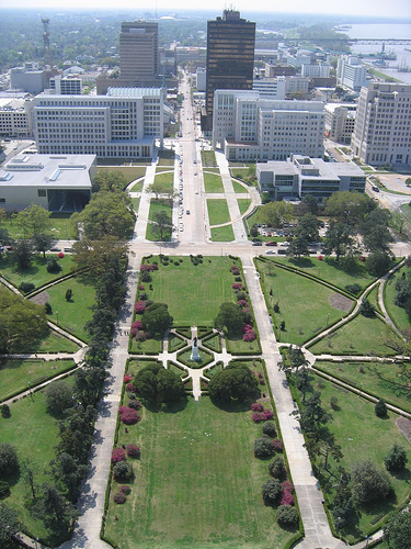 Baton Rouge - Capitol Gardens and downtown